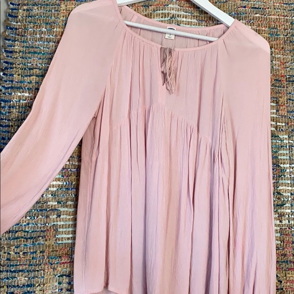 Pink blouse - Picture 2 of 3